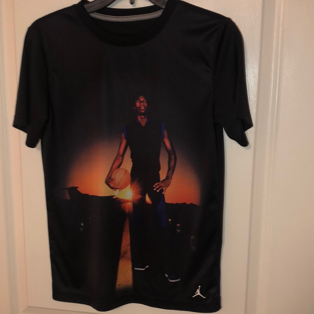 Air Jordan dri-fit Boys size large
